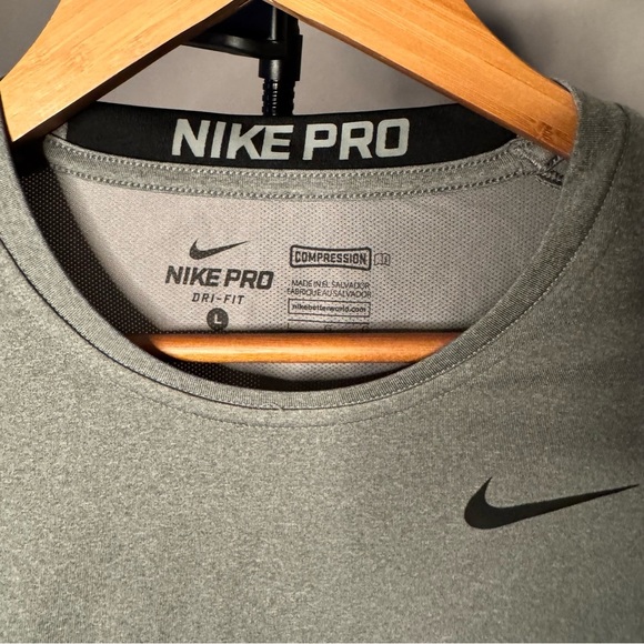 Nike Pro Dri-Fit Men's Gray Long Sleeve Compression Training Shirt Top Size L - Picture 2 of 9